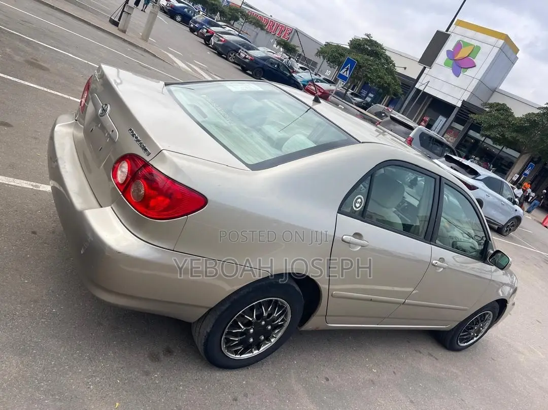 Toyota Corolla LE 2007 Gold