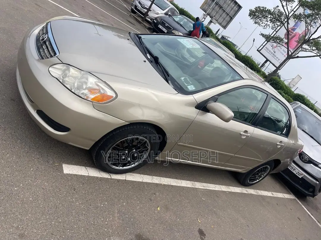 Toyota Corolla LE 2007 Gold