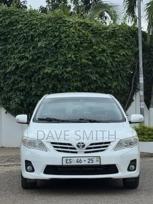 Toyota Corolla Altis 2012 White