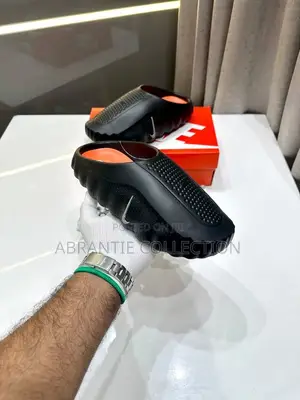Nike Mind 001 Slides Available
