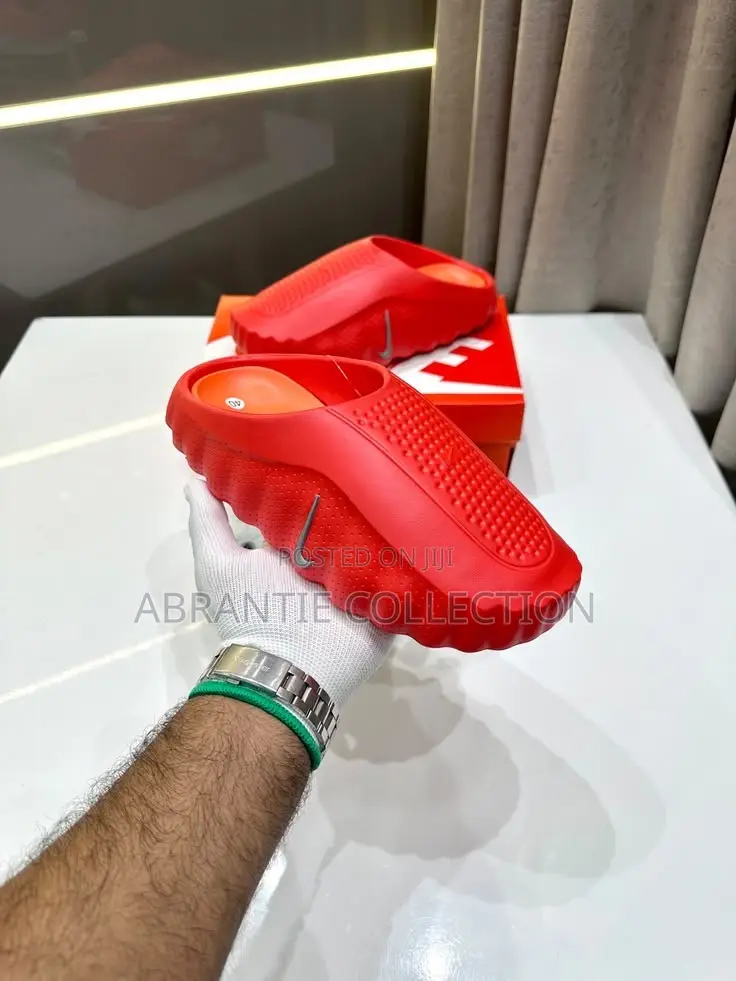 Nike Mind 001 Slides Available