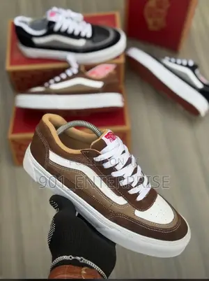 Vans Sneakers
