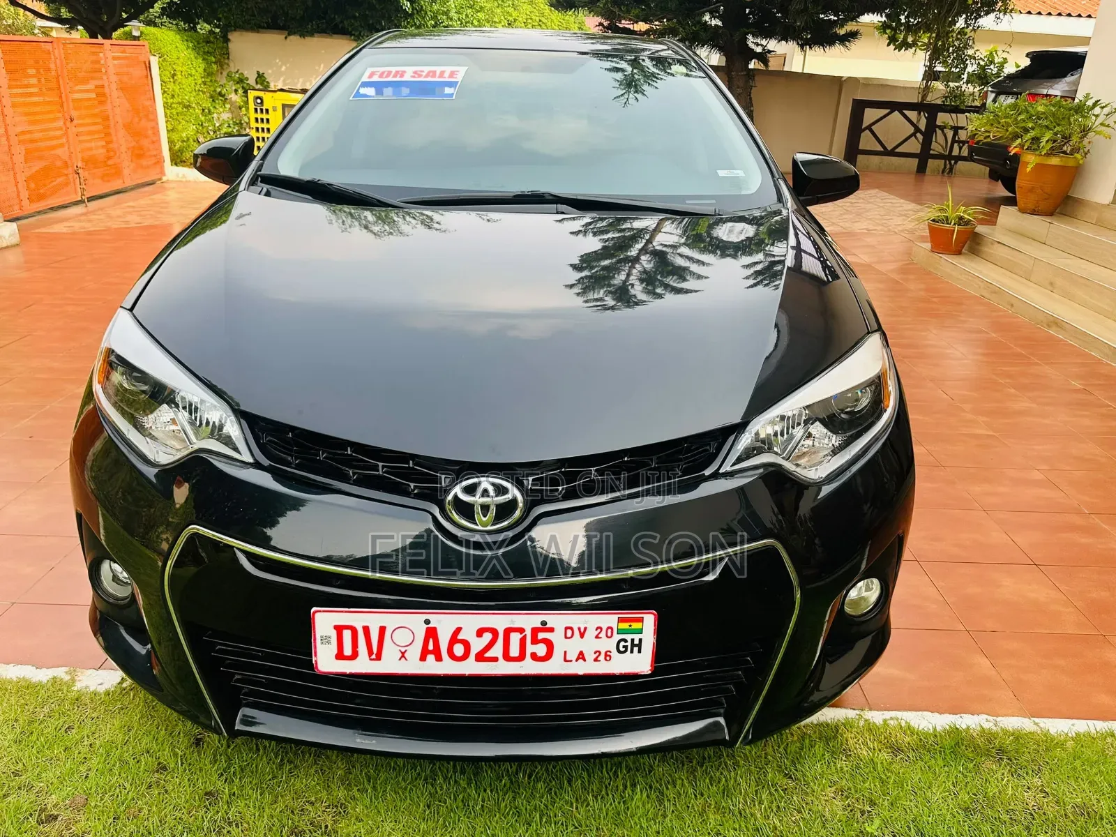 Toyota Corolla 2016 Black