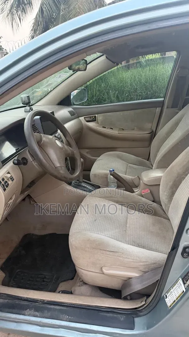 Toyota Corolla 2007 Gray