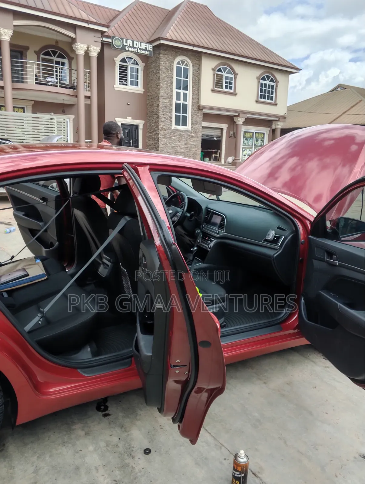 Hyundai Elantra 2018 Red