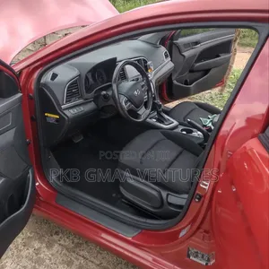 Hyundai Elantra 2018 Red