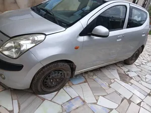Nissan Pixo 1.0 FWD 2011 Gray