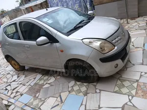 Nissan Pixo 1.0 FWD 2011 Gray