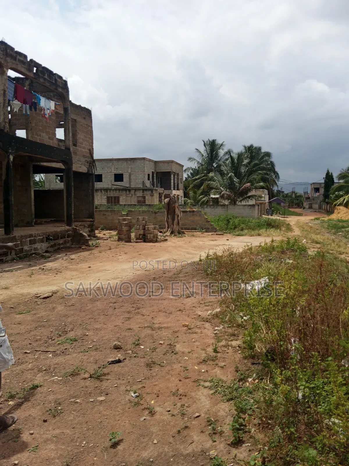 8bdrm House in Sakwood Properties, Adenta for sale