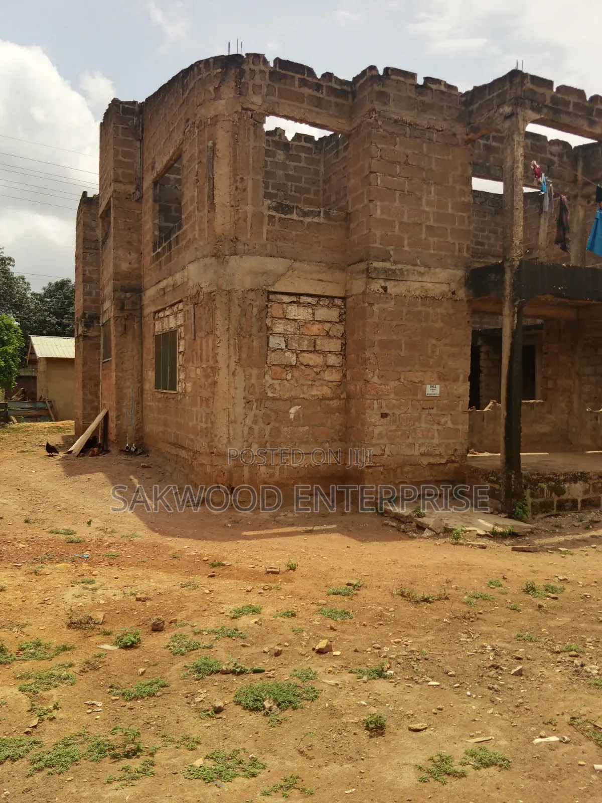 8bdrm House in Sakwood Properties, Adenta for sale