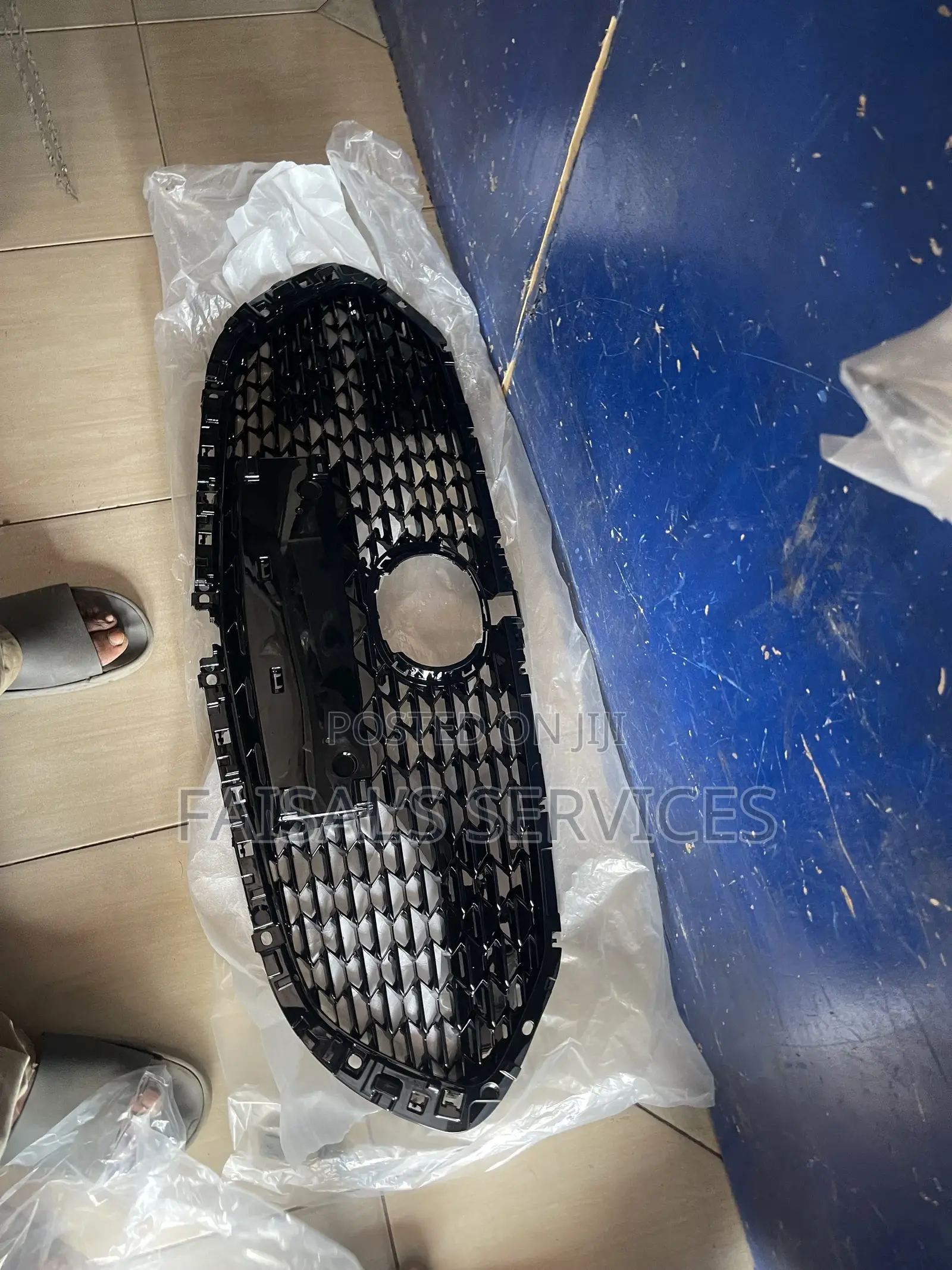 Mazda 3 2020 Grill With Chrome.