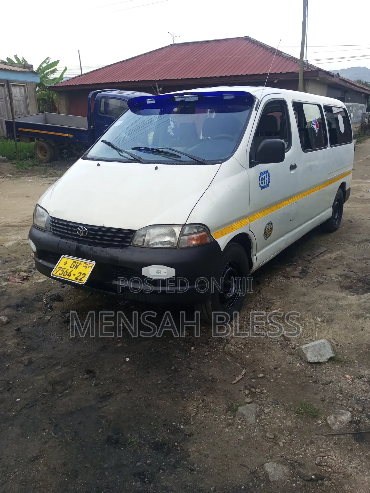 Toyota HiAce 2003 White
