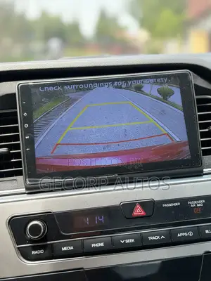 Hyundai Sonata Base Sedan FWD (2.4L 4cyl 6A) 2016 Red