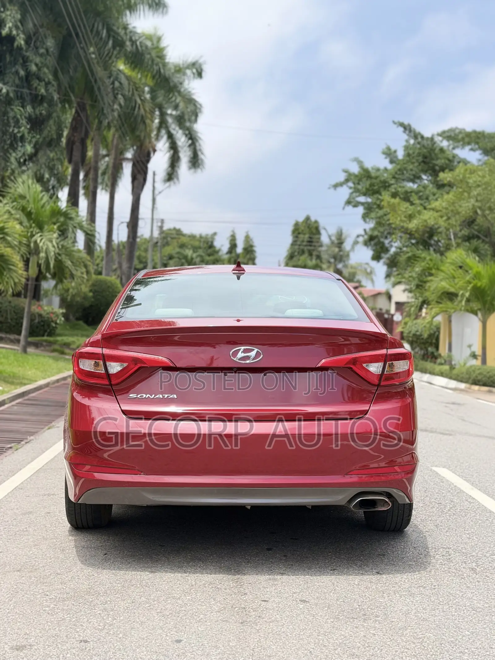 Hyundai Sonata Base Sedan FWD (2.4L 4cyl 6A) 2016 Red