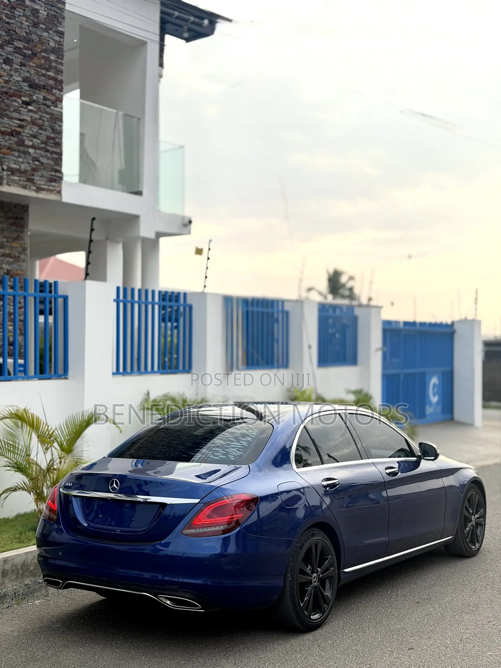 Mercedes-Benz C300 Base C300 RWD Sedan 2018 Blue