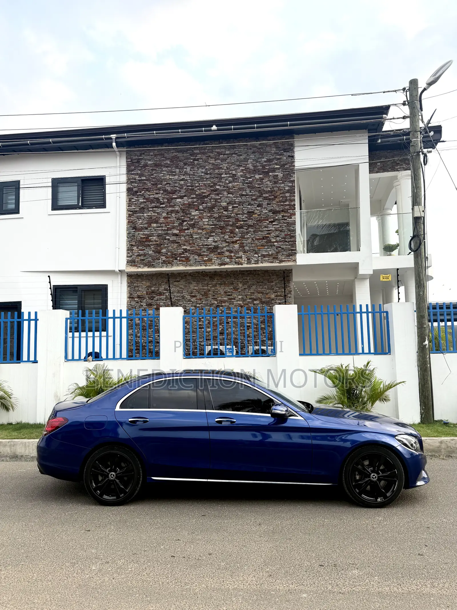 Mercedes-Benz C300 Base C300 RWD Sedan 2018 Blue