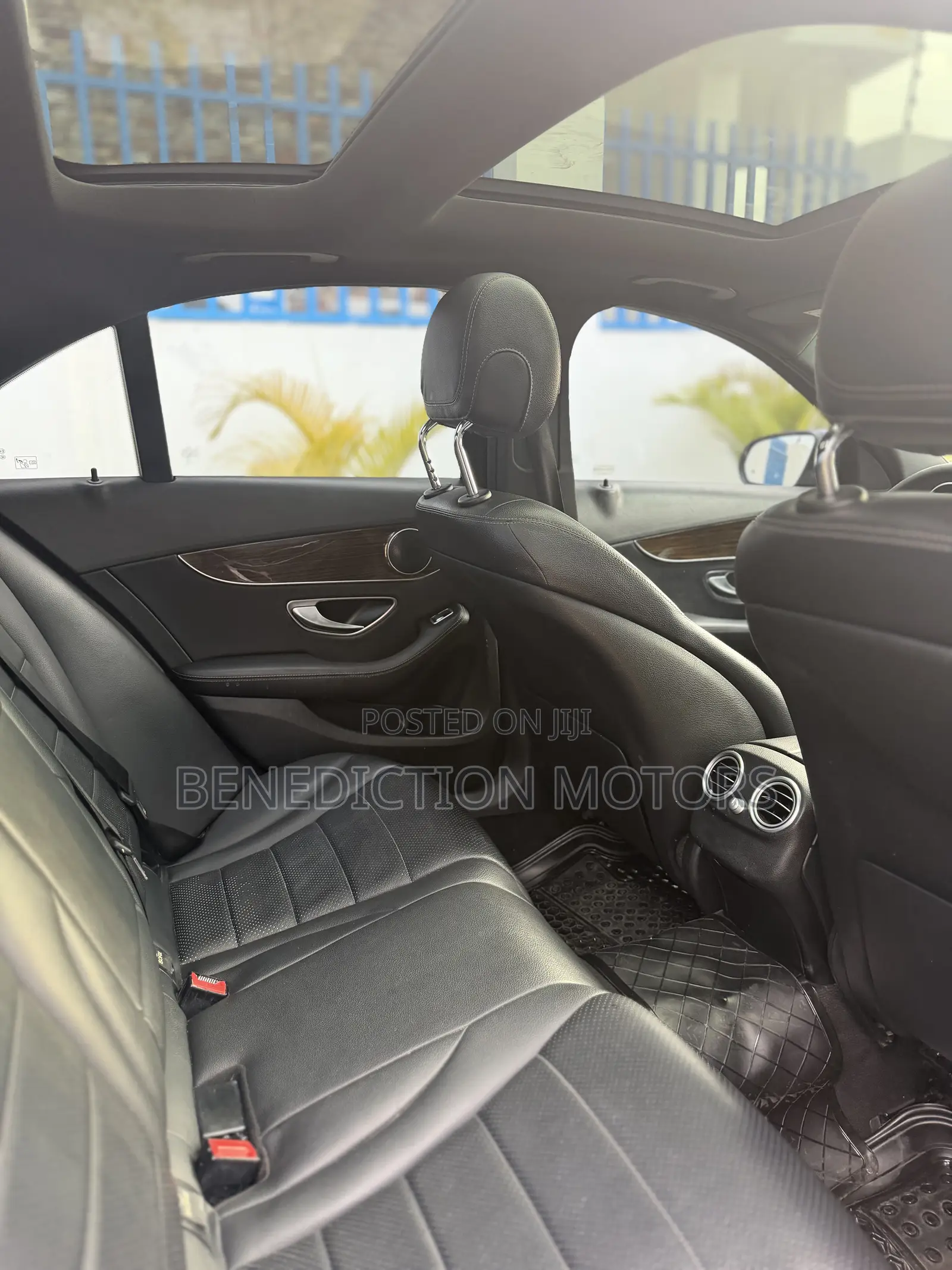 Mercedes-Benz C300 Base C300 RWD Sedan 2018 Blue