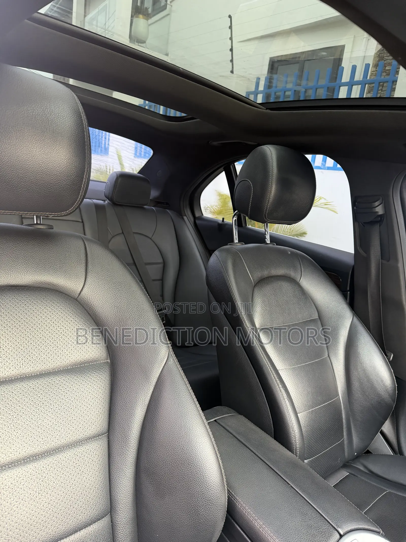 Mercedes-Benz C300 Base C300 RWD Sedan 2018 Blue