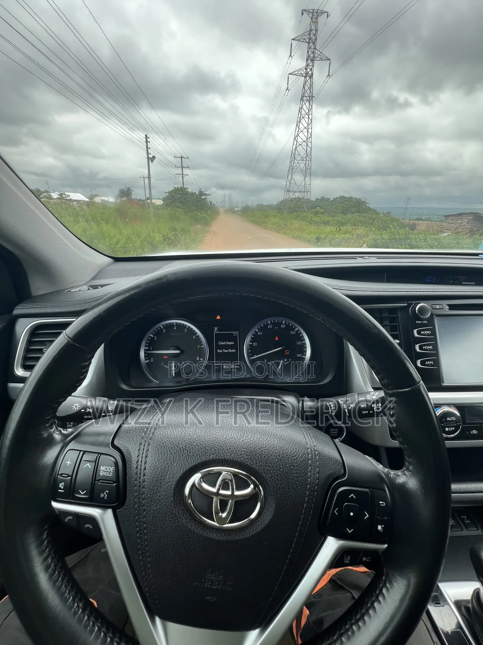Toyota Highlander SE 4x4 V6 (3.5L 6cyl 8A) 2017 White