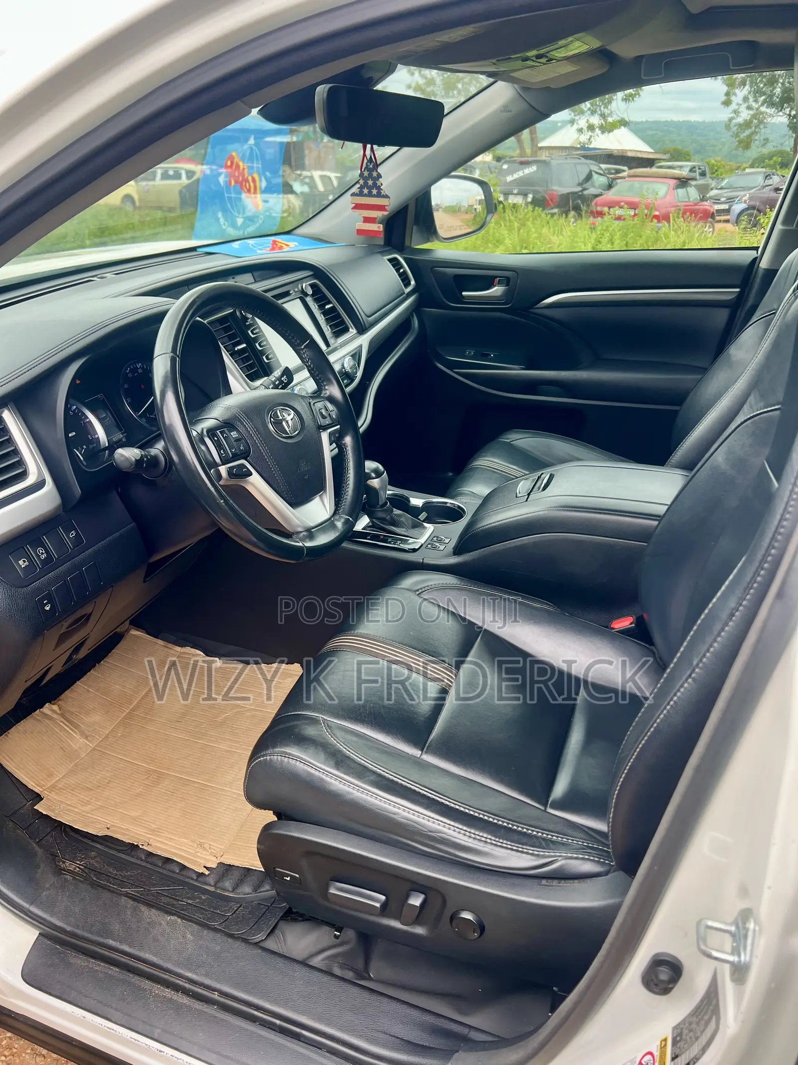 Toyota Highlander SE 4x4 V6 (3.5L 6cyl 8A) 2017 White