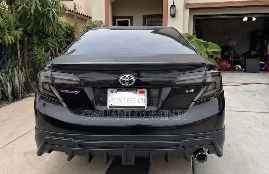 Camry Spider Back Bumper Diffuser