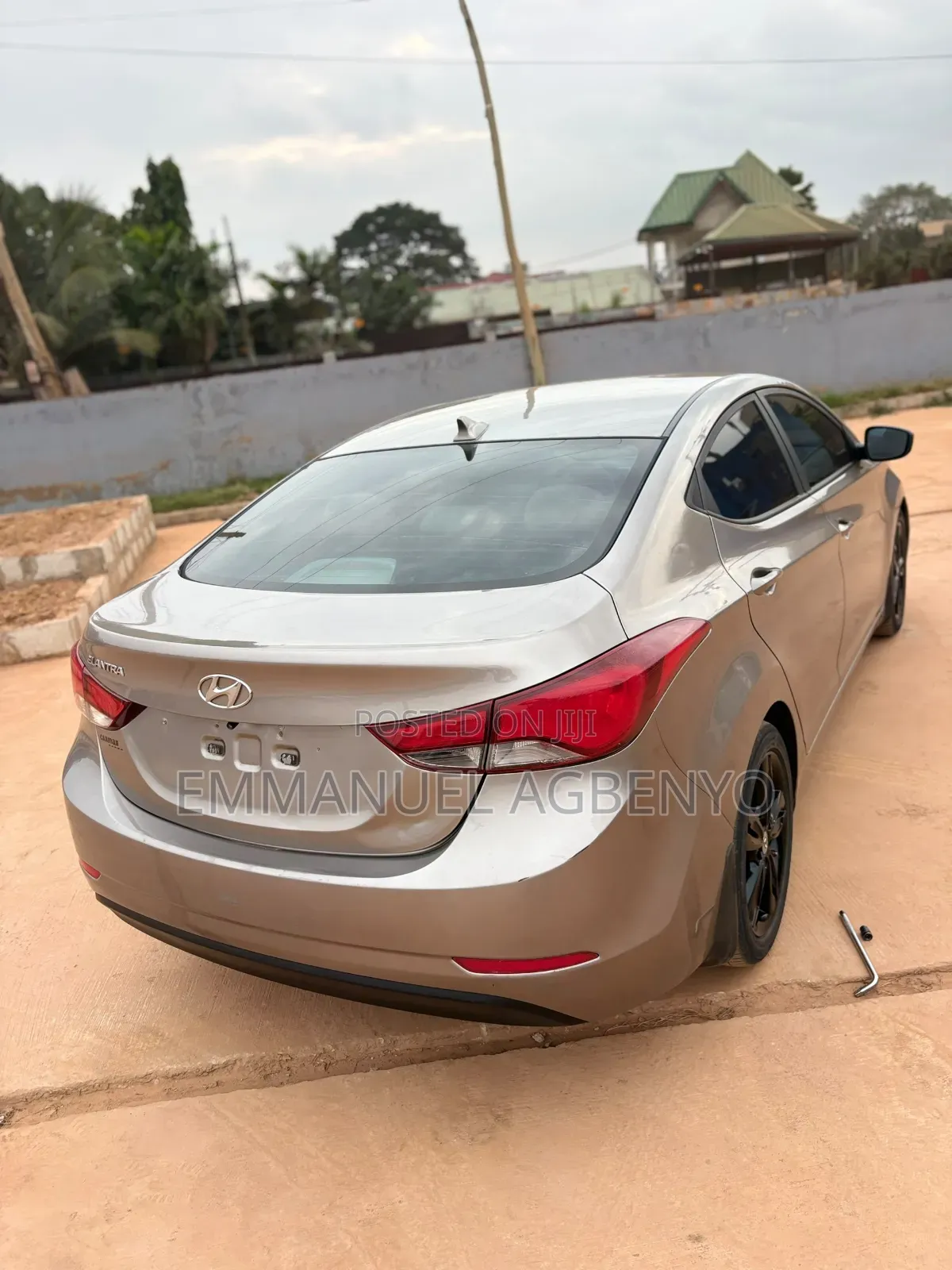 Hyundai Elantra 2015 Silver