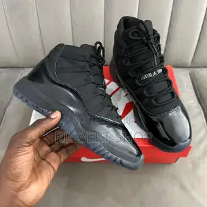 Air Jordan 11 Black  With the Box