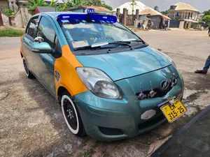 Toyota Vitz 2010 Green