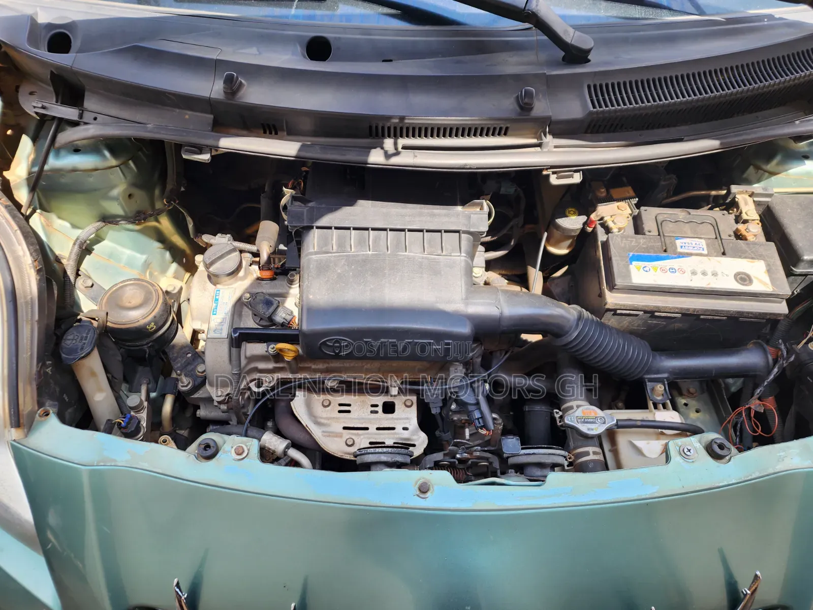 Toyota Vitz 2010 Green