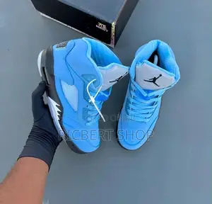 Air Jordan 5 Retro University Blue With the Box