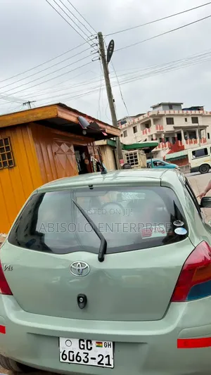 Toyota Vitz 2010