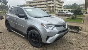 Toyota RAV4 2017 Silver