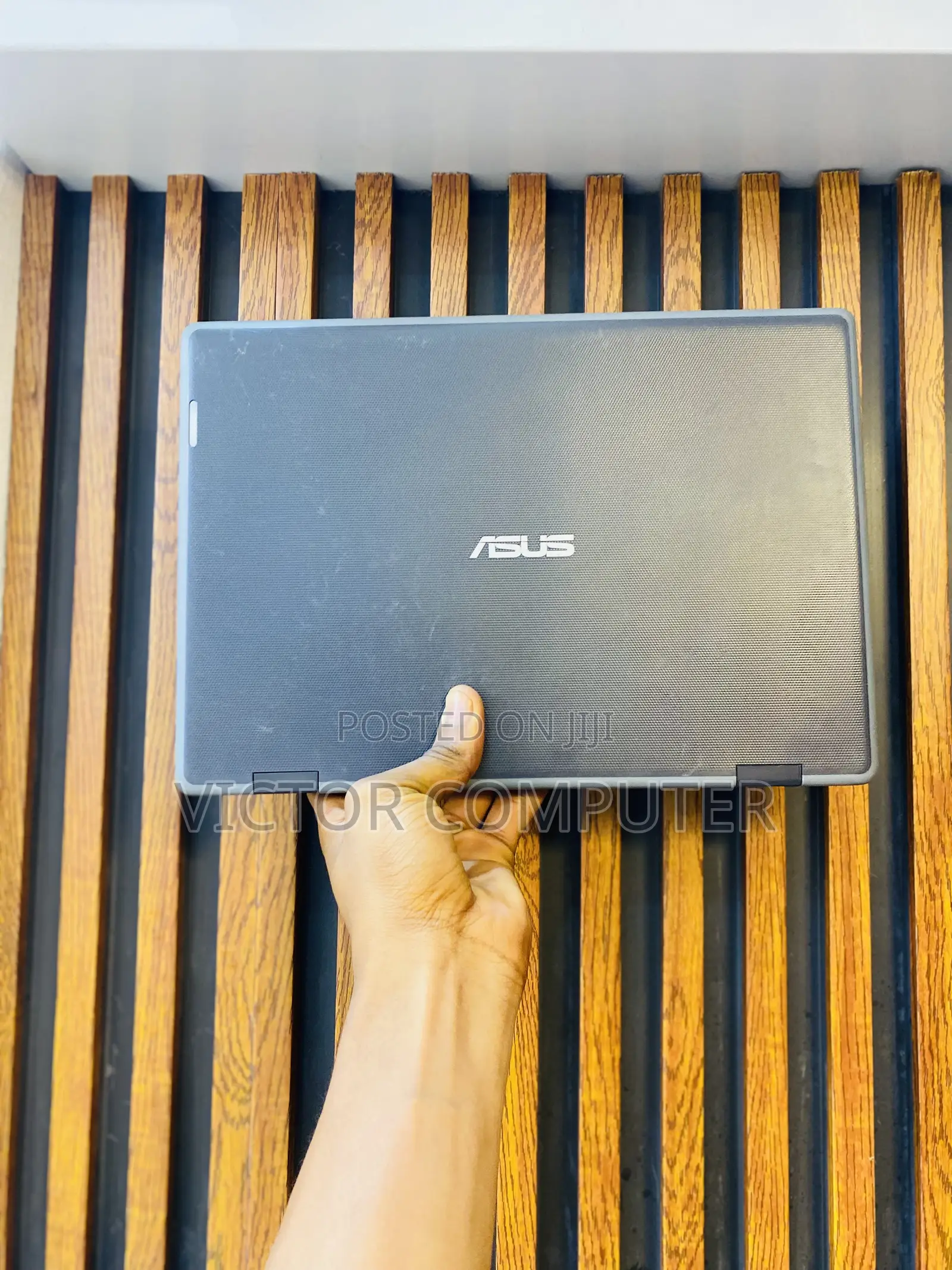 Laptop Asus A42JV 8GB Intel Pentium SSD 128GB