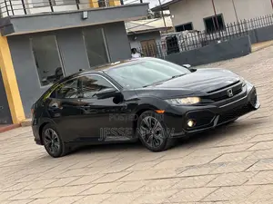 Honda Civic EX 4dr Hatchback (1.5L 4cyl) 2017 Black