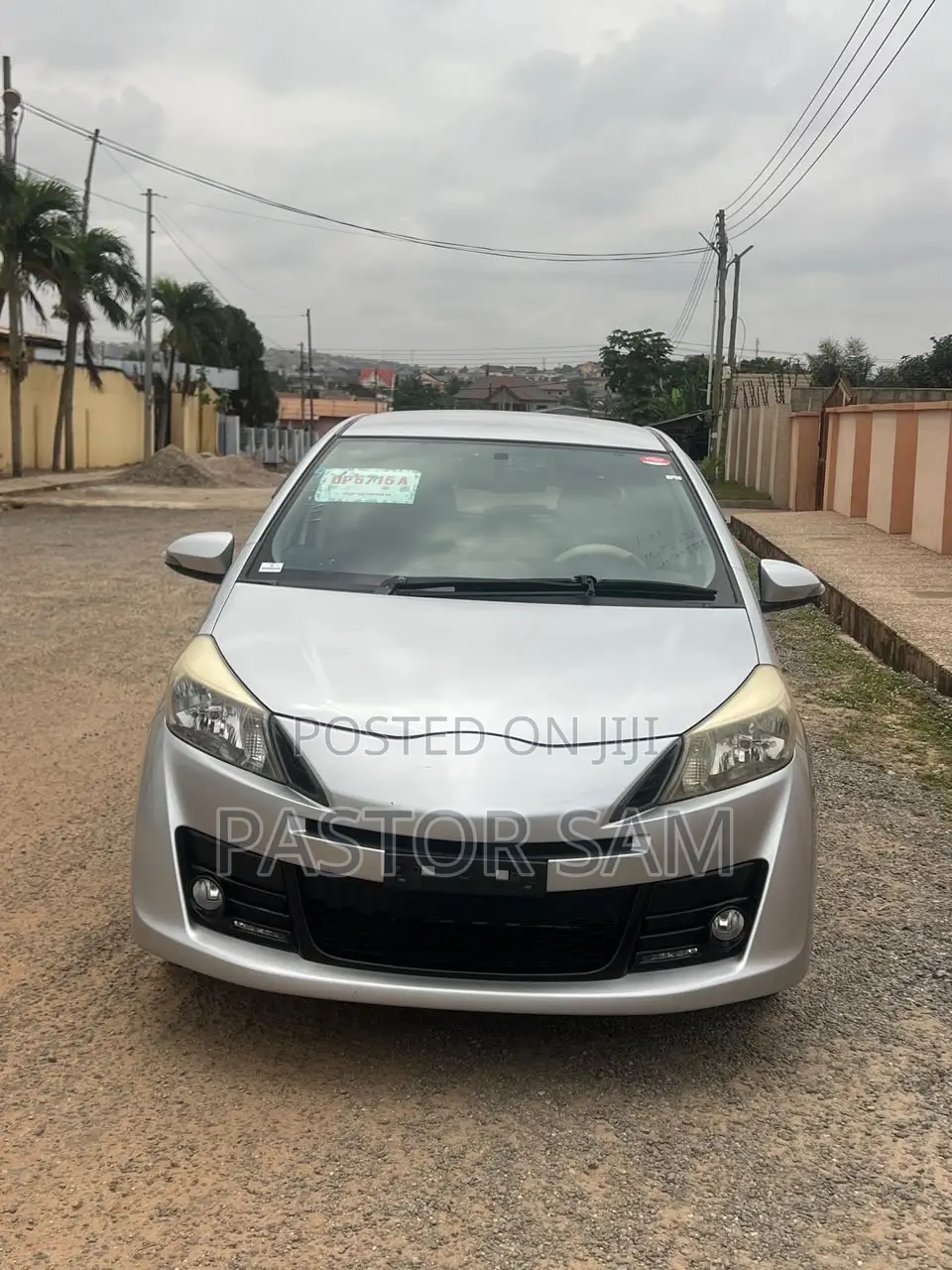 Toyota Vitz 1.5 FWD 5dr 2013 Silver