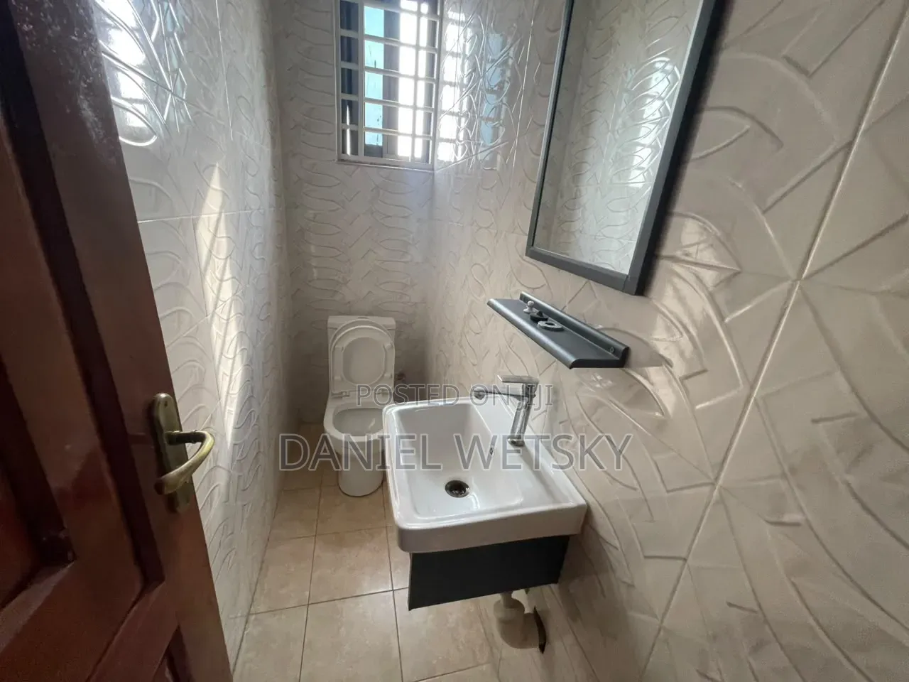 2bdrm Apartment in Kwashieman Kfc, Prince of Peace Area for rent