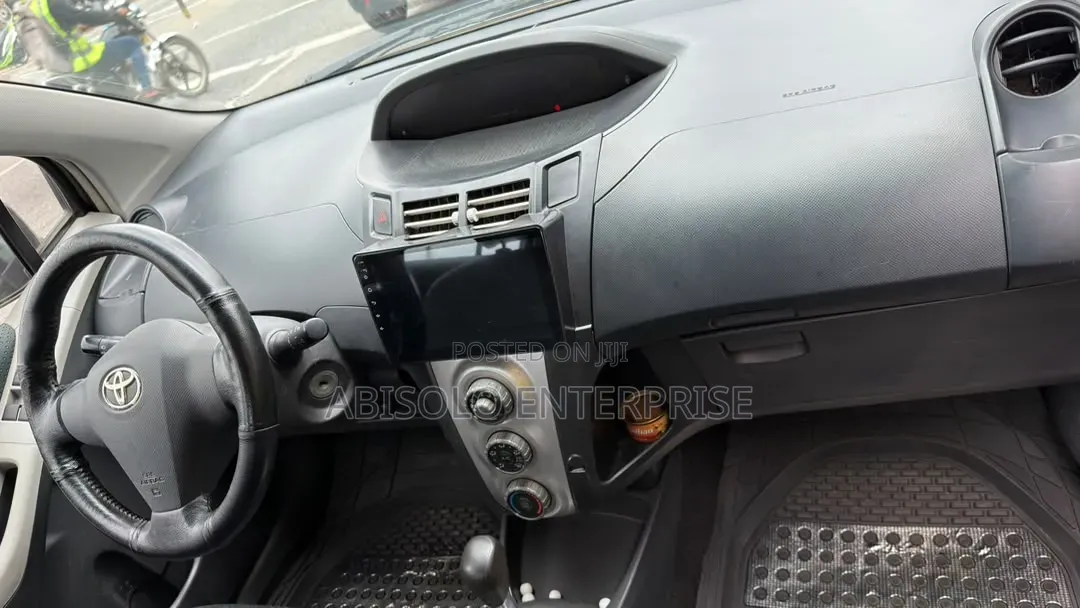 Toyota Yaris 2010