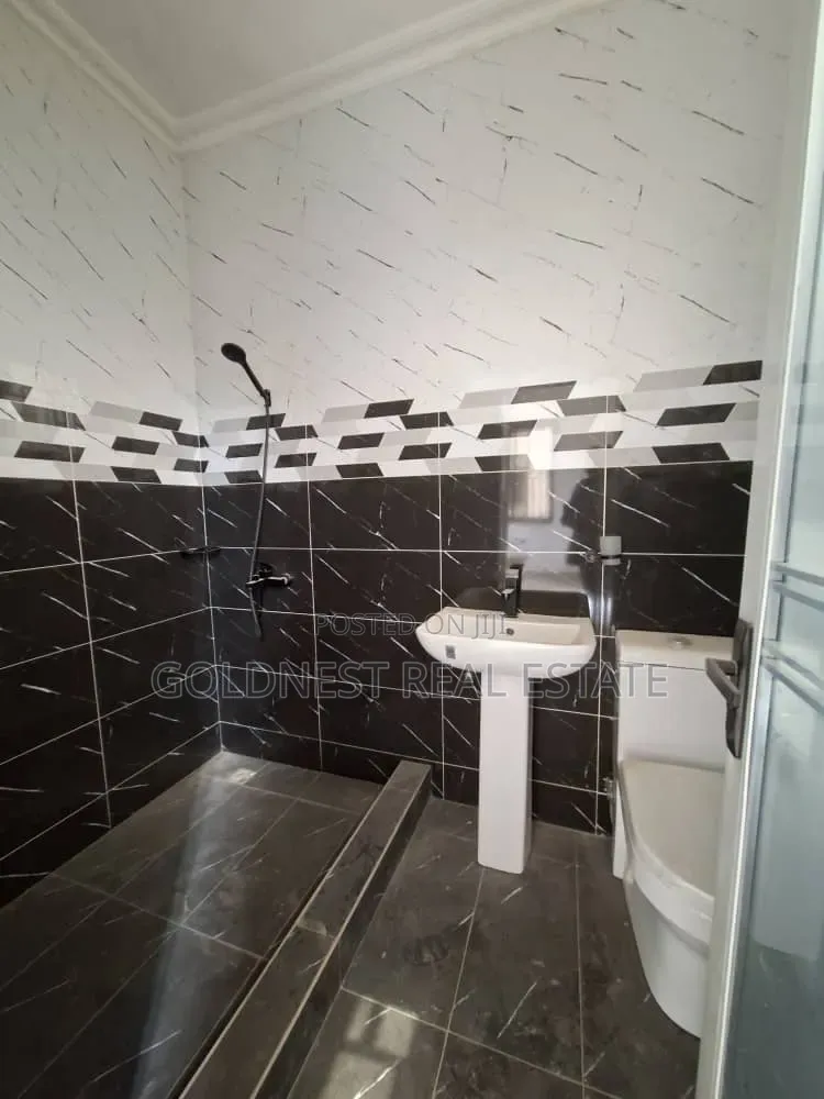 2bdrm Apartment in Oyarifa Ayi Mensah for rent