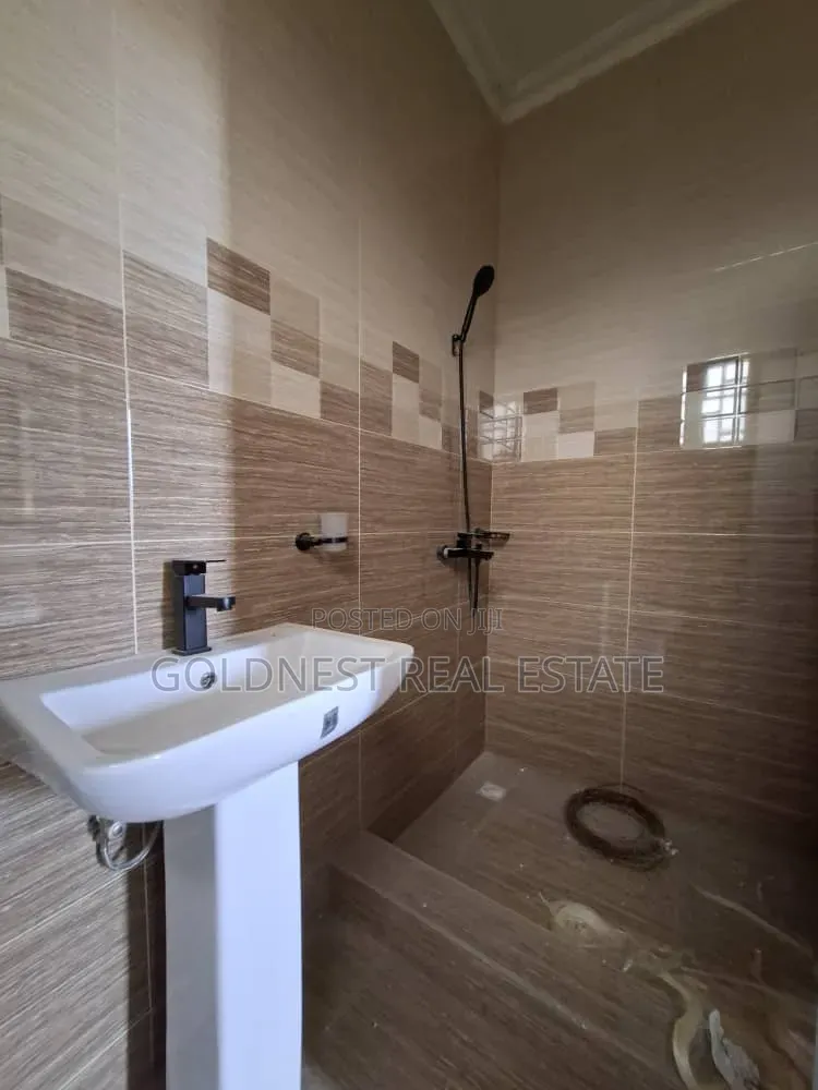 2bdrm Apartment in Oyarifa Ayi Mensah for rent