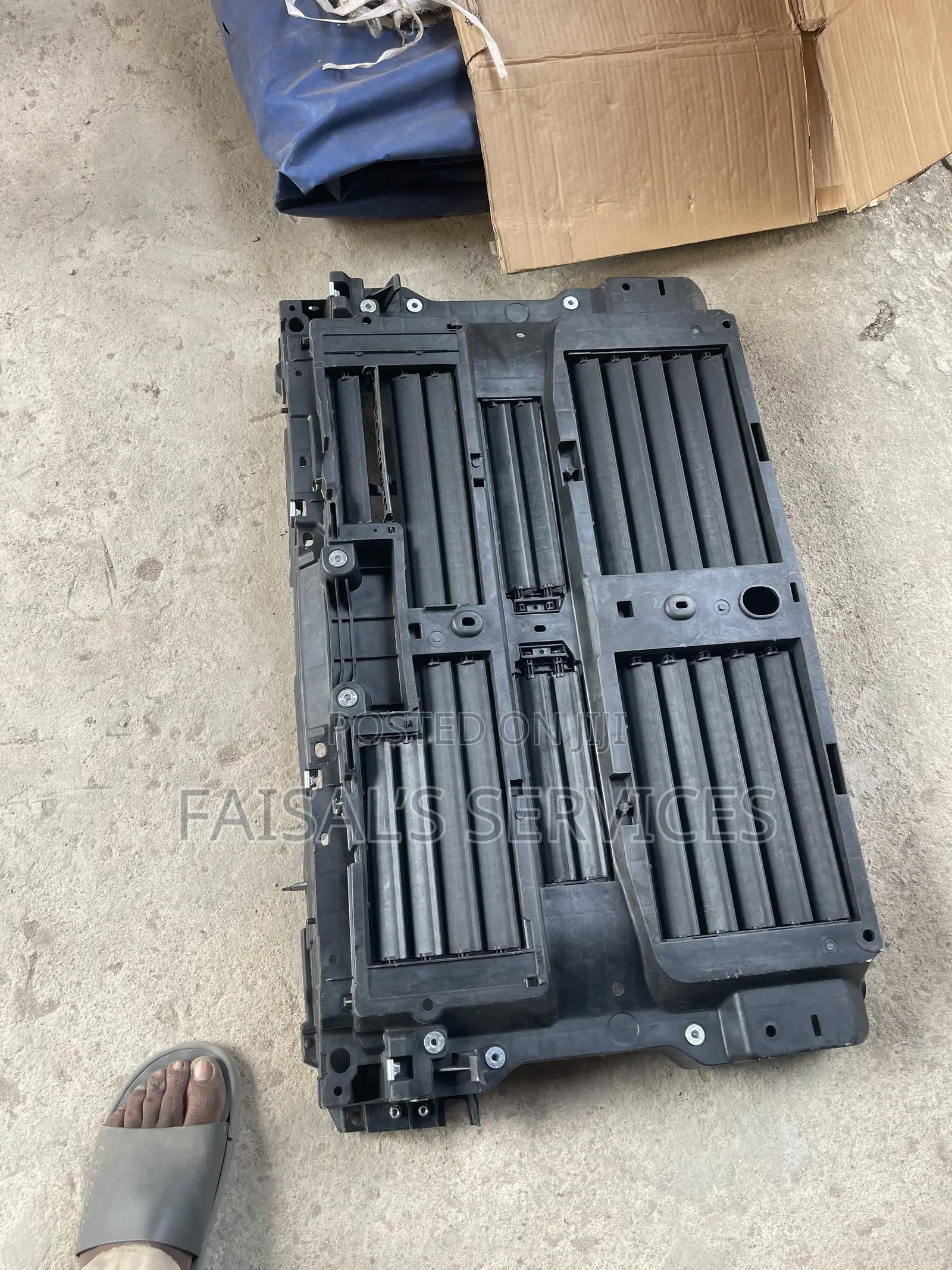 Mazda 3 2019 to 2022 and CX30 Support With Shutter Grill