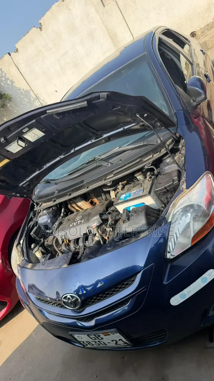 Toyota Yaris 2012