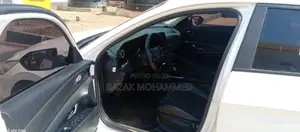 Hyundai Avante 2021 White