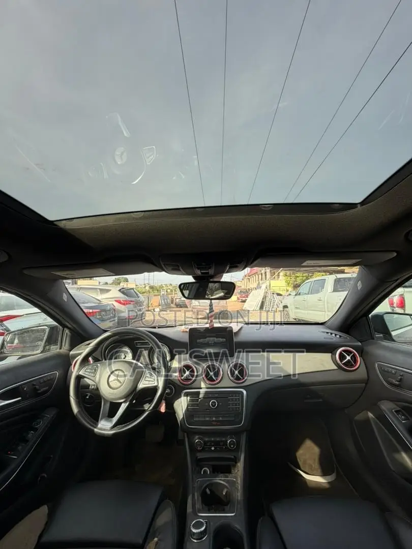 Mercedes-Benz GLA 250 2018 Black