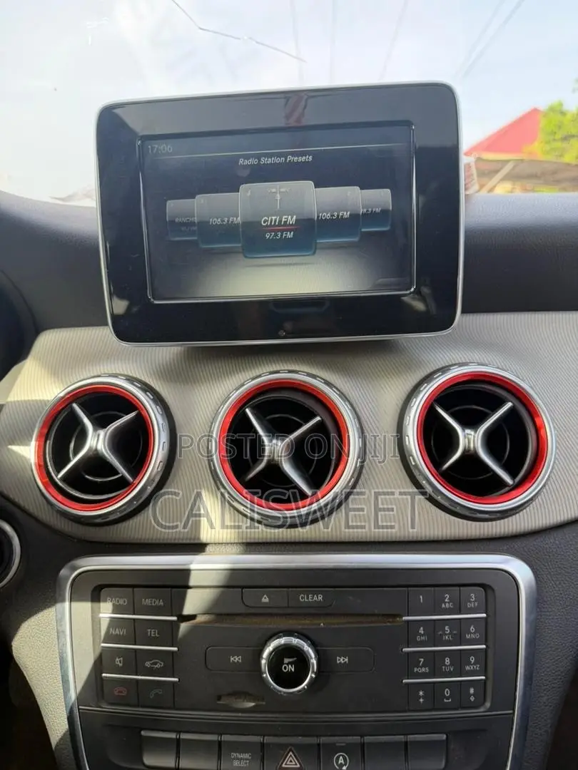 Mercedes-Benz GLA 250 2018 Black