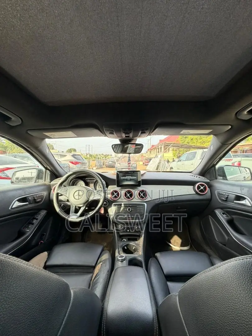 Mercedes-Benz GLA 250 2018 Black
