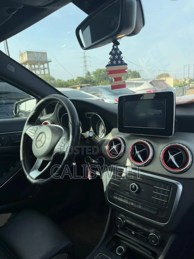 Mercedes-Benz GLA 250 2018 Black
