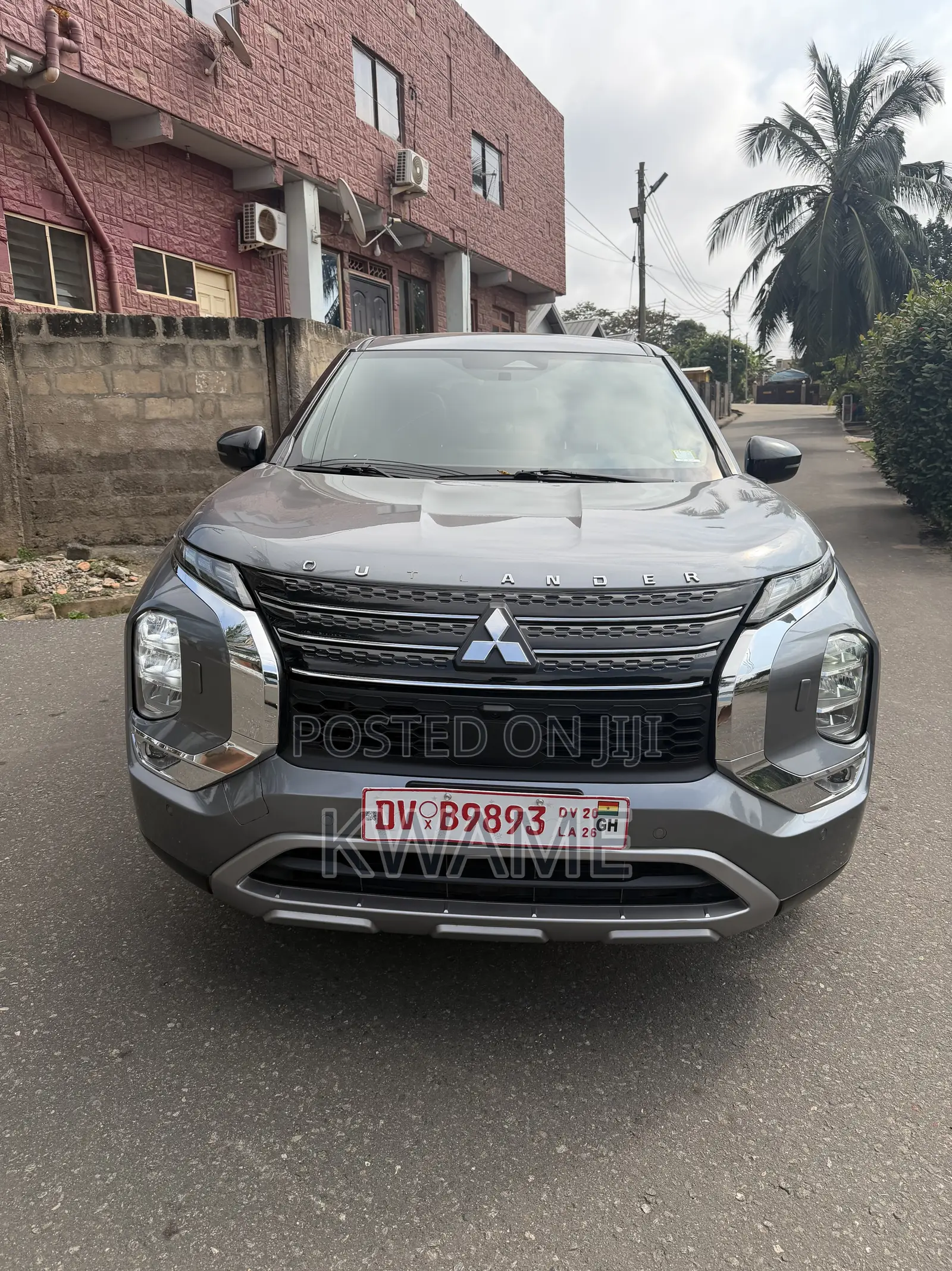 Mitsubishi Outlander SE Launch Edition 2022 Gray
