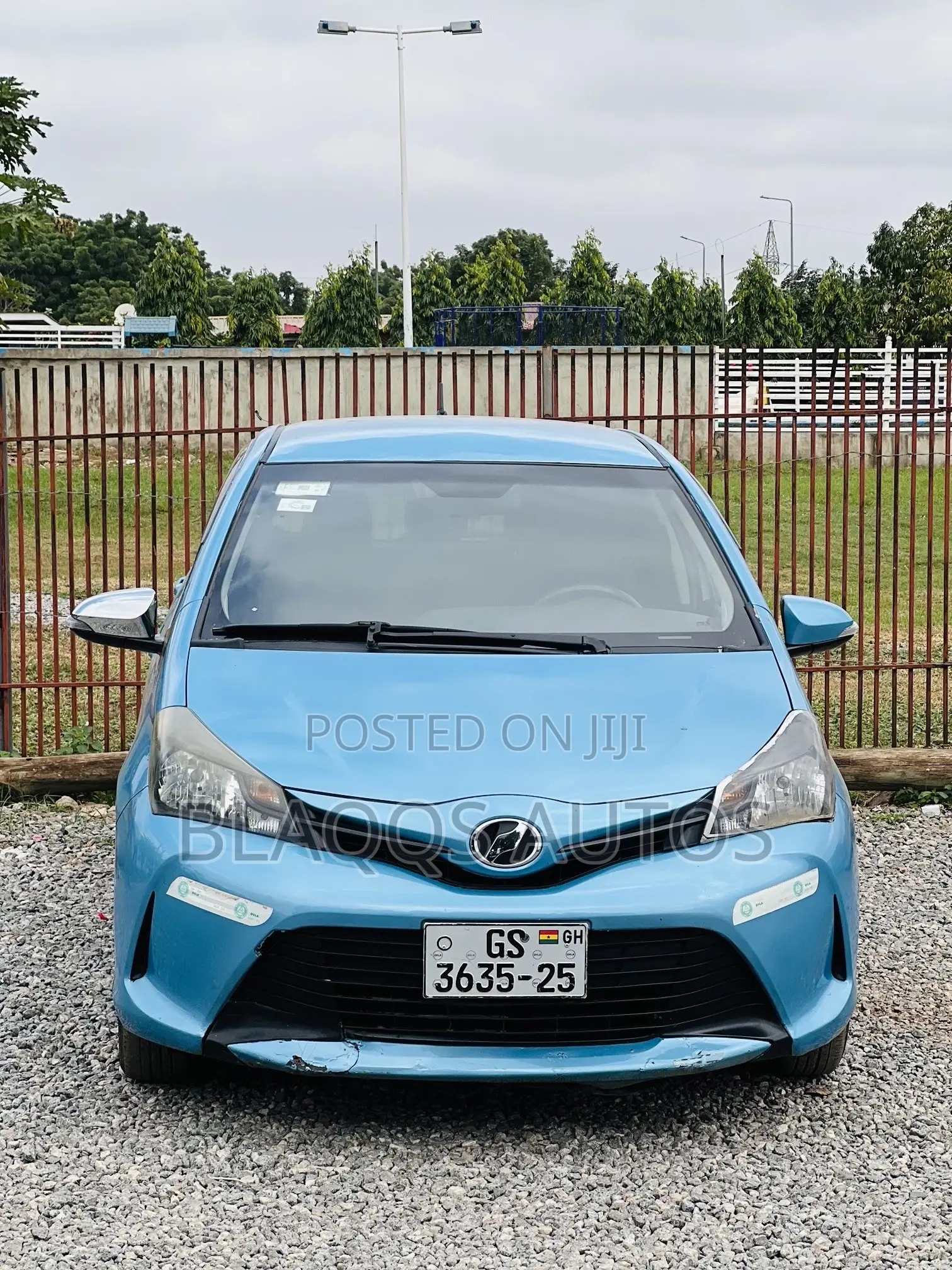 Toyota Vitz 2013 Blue