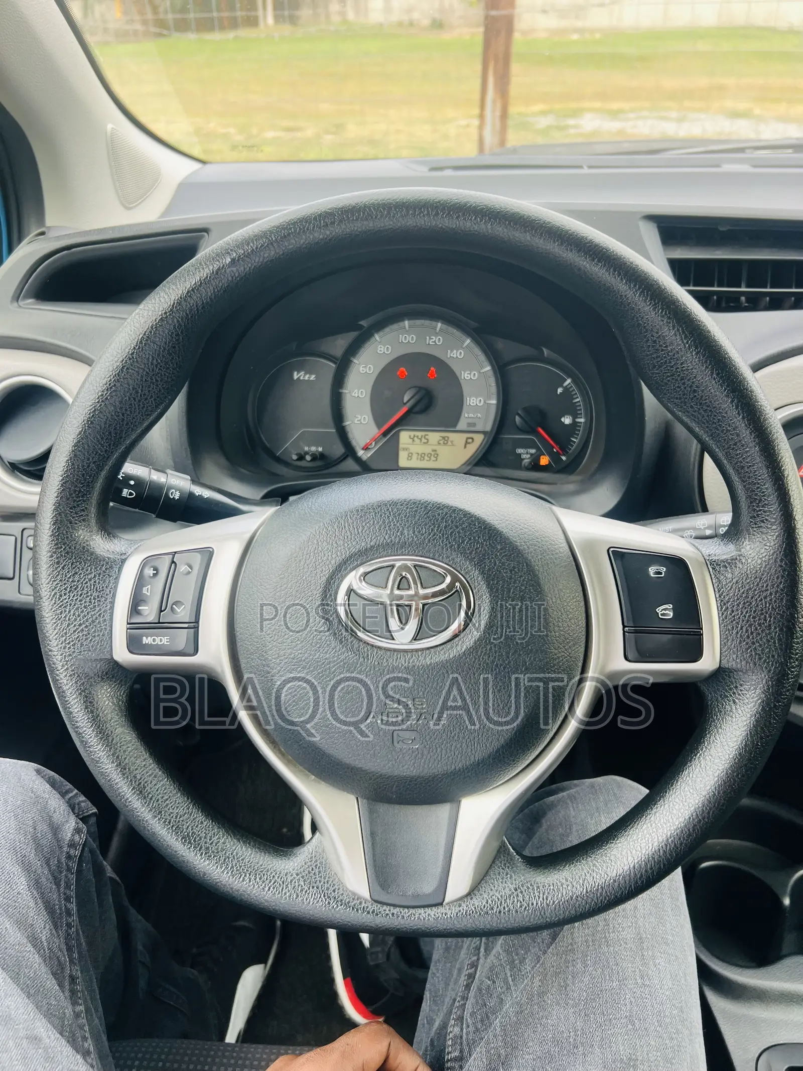 Toyota Vitz 2013 Blue