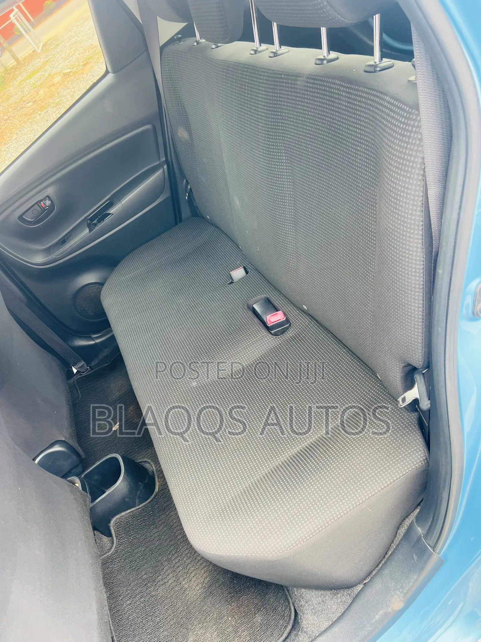 Toyota Vitz 2013 Blue